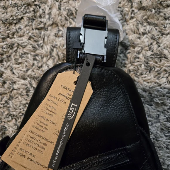 XYD Black Leather Shoulder Bag - Picture 5 of 7